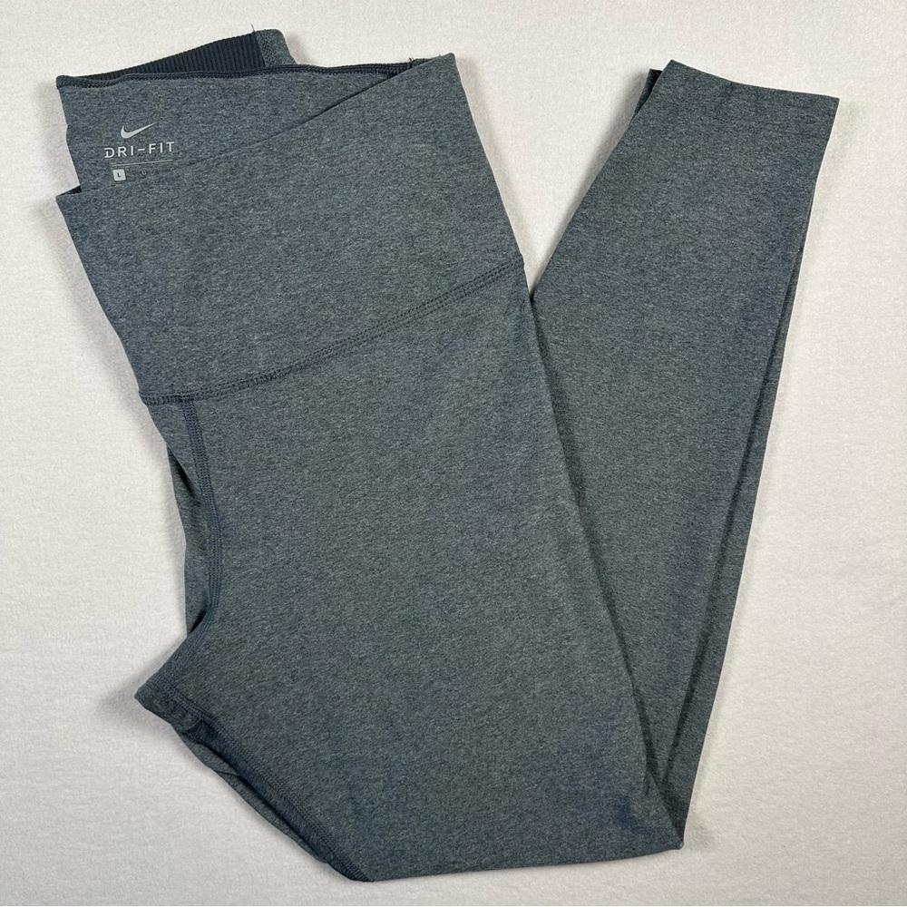 Nike Dri-FIT Leggings Gray Swoosh Key Pocket Activewear Women’s Size‎ Large